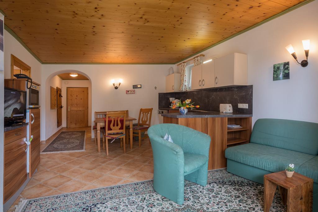 Landhaus Charlotte Am Geigenbuehel -Apartments Seefeld in Tirol Ngoại thất bức ảnh