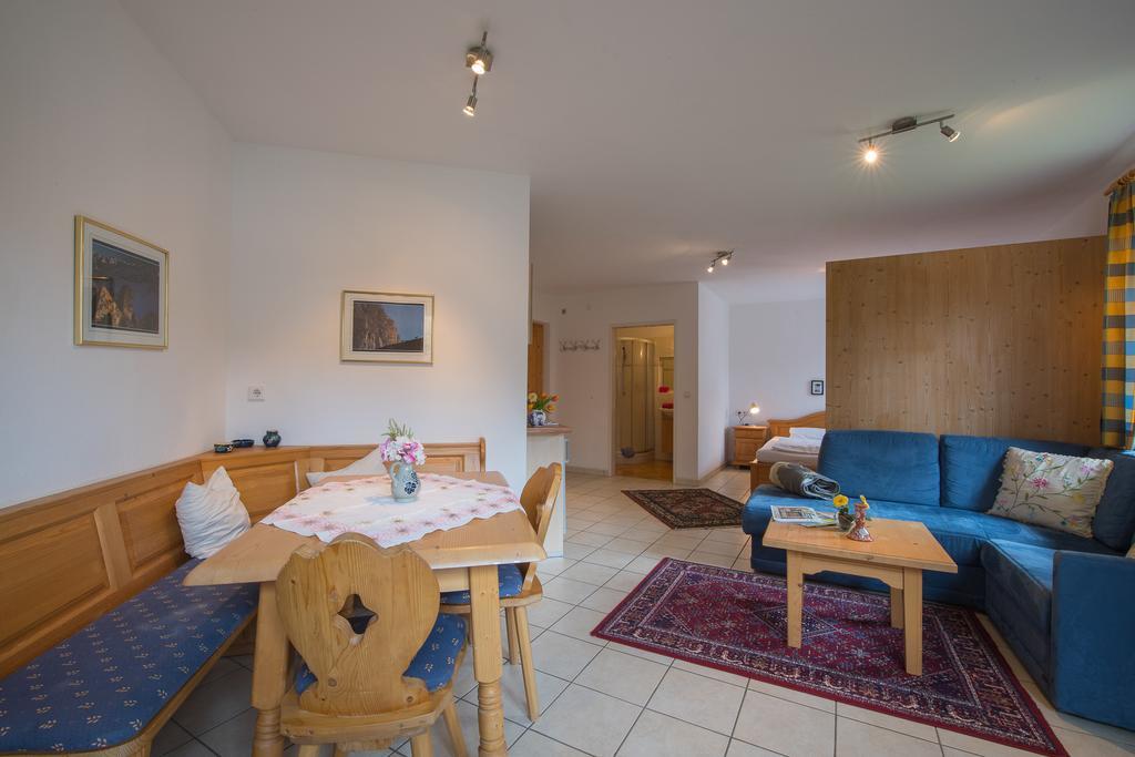 Landhaus Charlotte Am Geigenbuehel -Apartments Seefeld in Tirol Ngoại thất bức ảnh