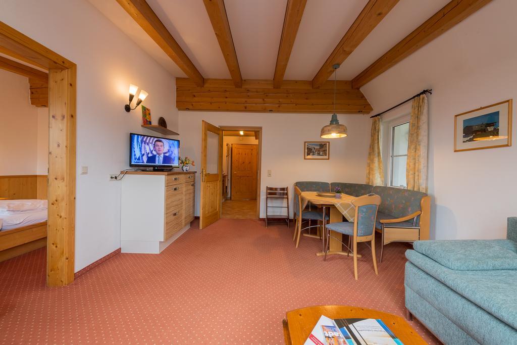Landhaus Charlotte Am Geigenbuehel -Apartments Seefeld in Tirol Ngoại thất bức ảnh