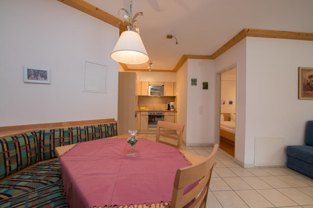 Landhaus Charlotte Am Geigenbuehel -Apartments Seefeld in Tirol Ngoại thất bức ảnh